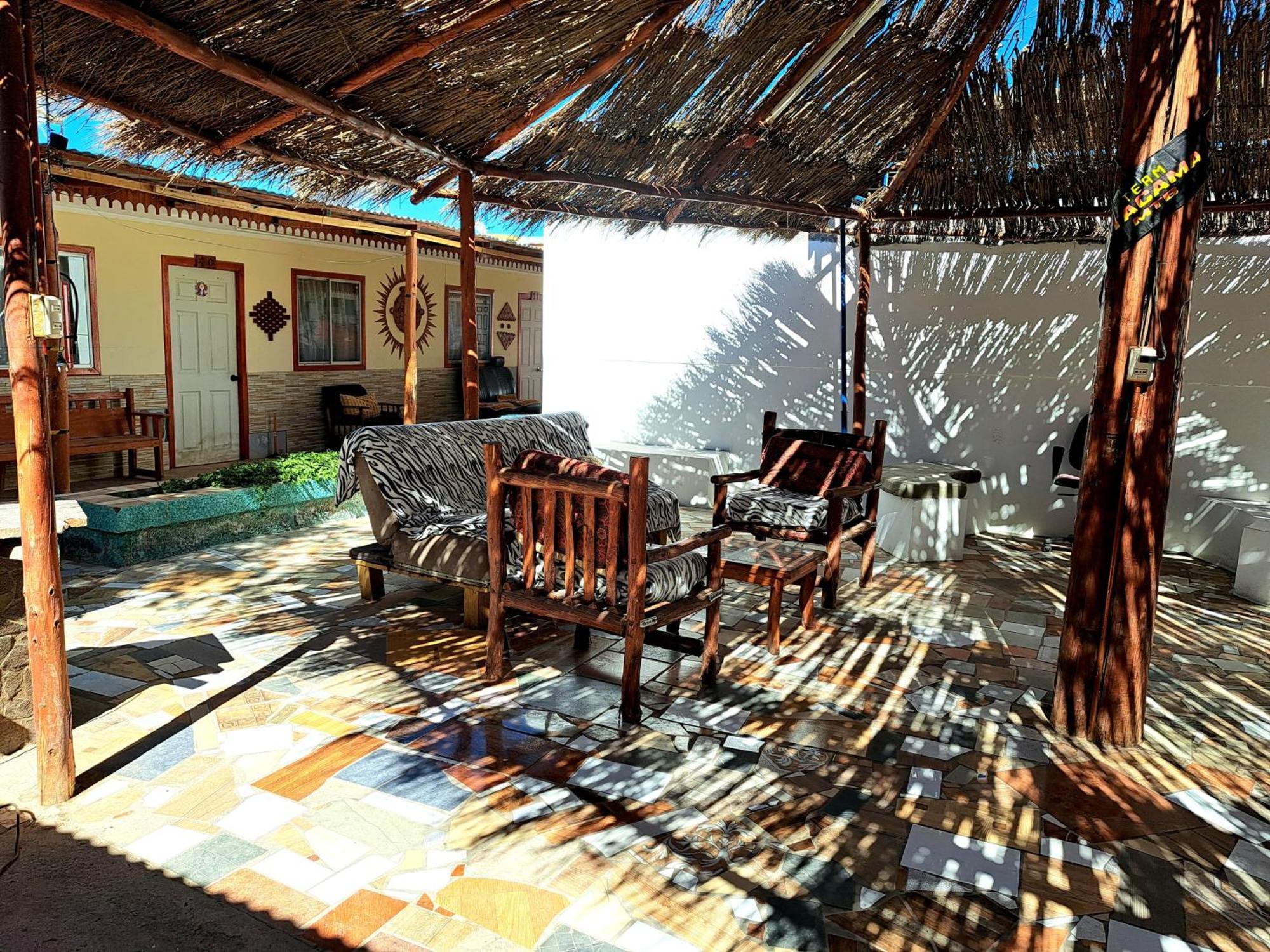 Hostal El Amigo Lucho San Pedro De Atacama Esterno foto